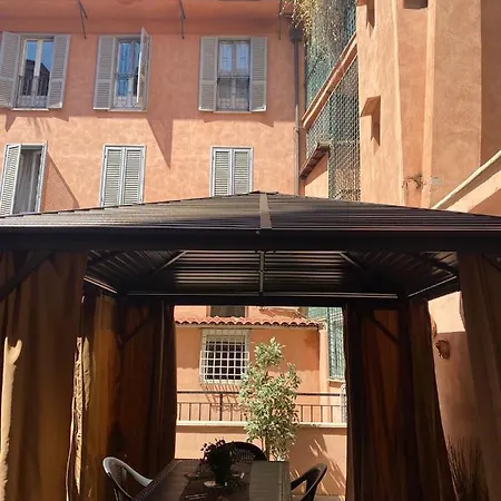 Condotti Apartament