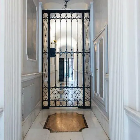 Condotti Apartment Rom