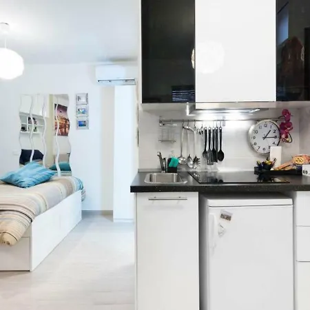 Condotti Apartament