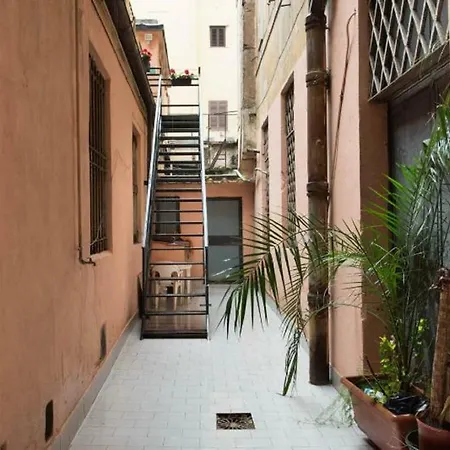 Condotti Apartament